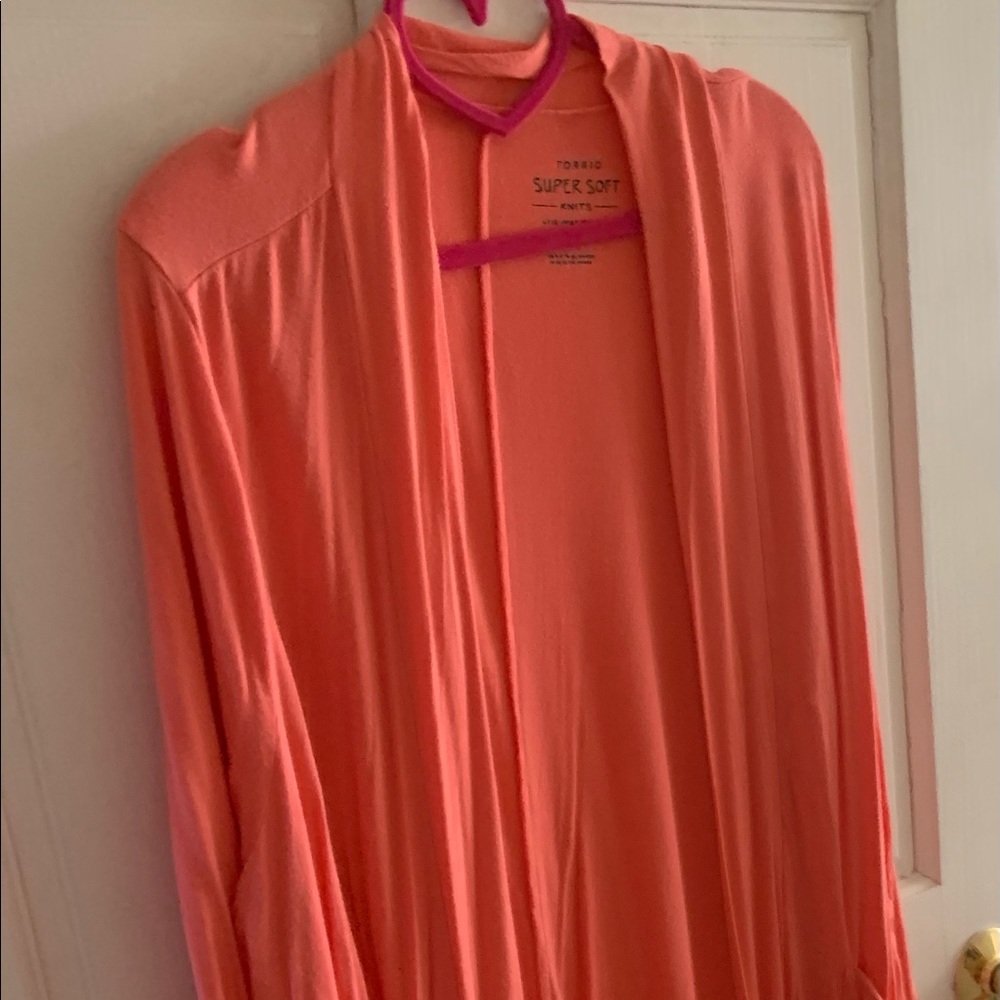 Salmon torrid cardigan with pockets and ruched sleeves